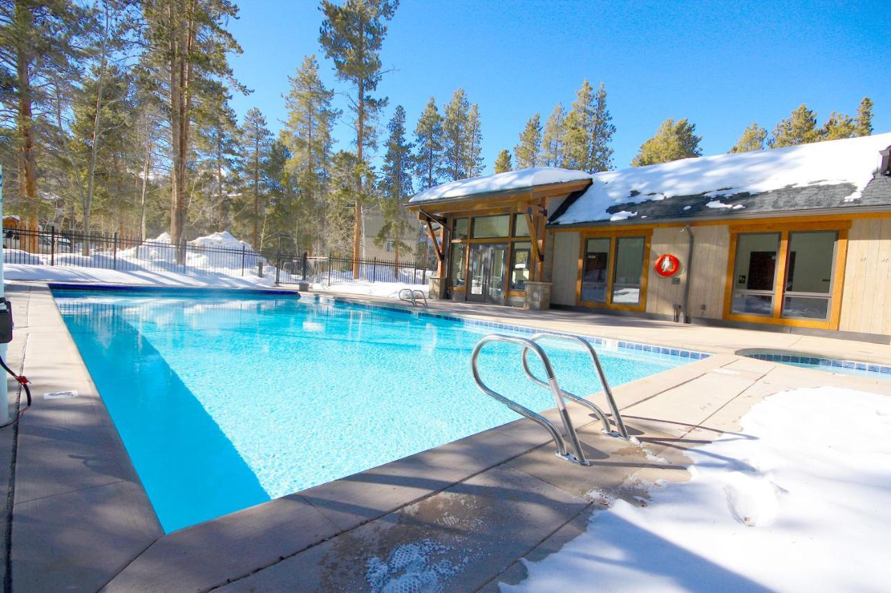 Pinecreek #F - 3 Bedroom - Close To Town - Shuttle To Slopes - Pool And Hot Tub Access Breckenridge Exteriör bild