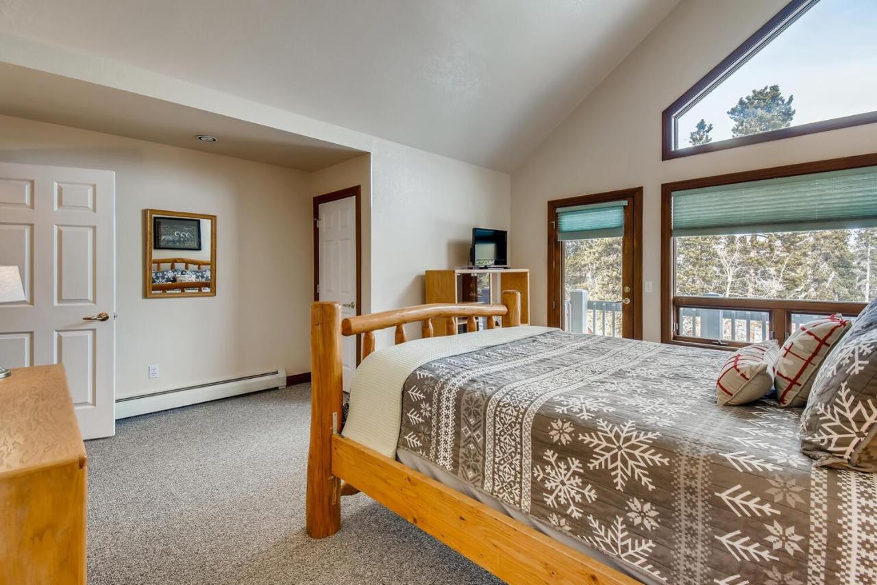 Pinecreek #F - 3 Bedroom - Close To Town - Shuttle To Slopes - Pool And Hot Tub Access Breckenridge Exteriör bild