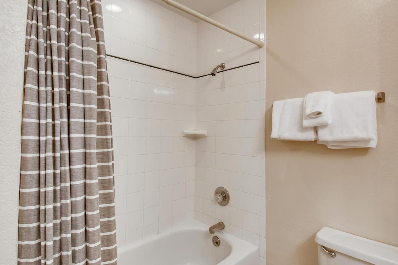 Pinecreek #F - 3 Bedroom - Close To Town - Shuttle To Slopes - Pool And Hot Tub Access Breckenridge Exteriör bild
